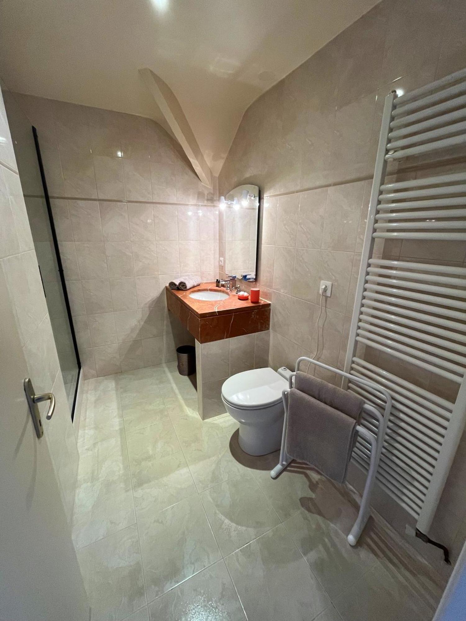 Ecurie Des Charmes A 5 Minutes De La Plage Merville-Franceville-Plage Luaran gambar