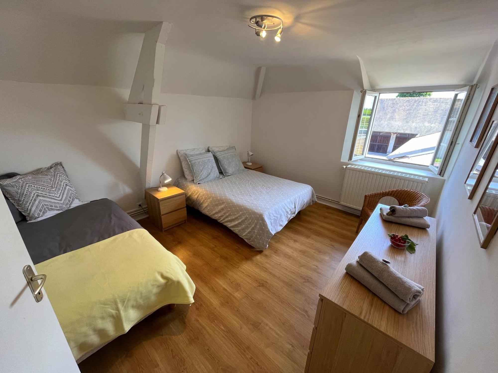 Ecurie Des Charmes A 5 Minutes De La Plage Merville-Franceville-Plage Luaran gambar